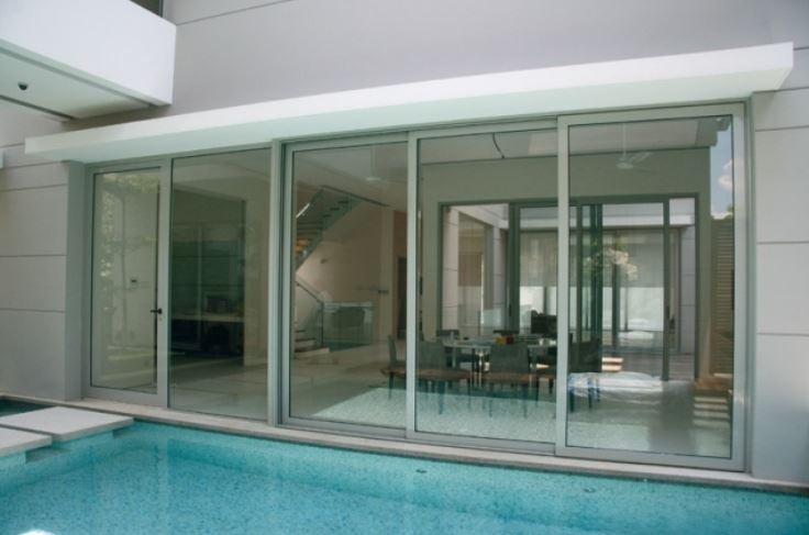 Scorrevole o alzante scorrevole: qual è il migliore?