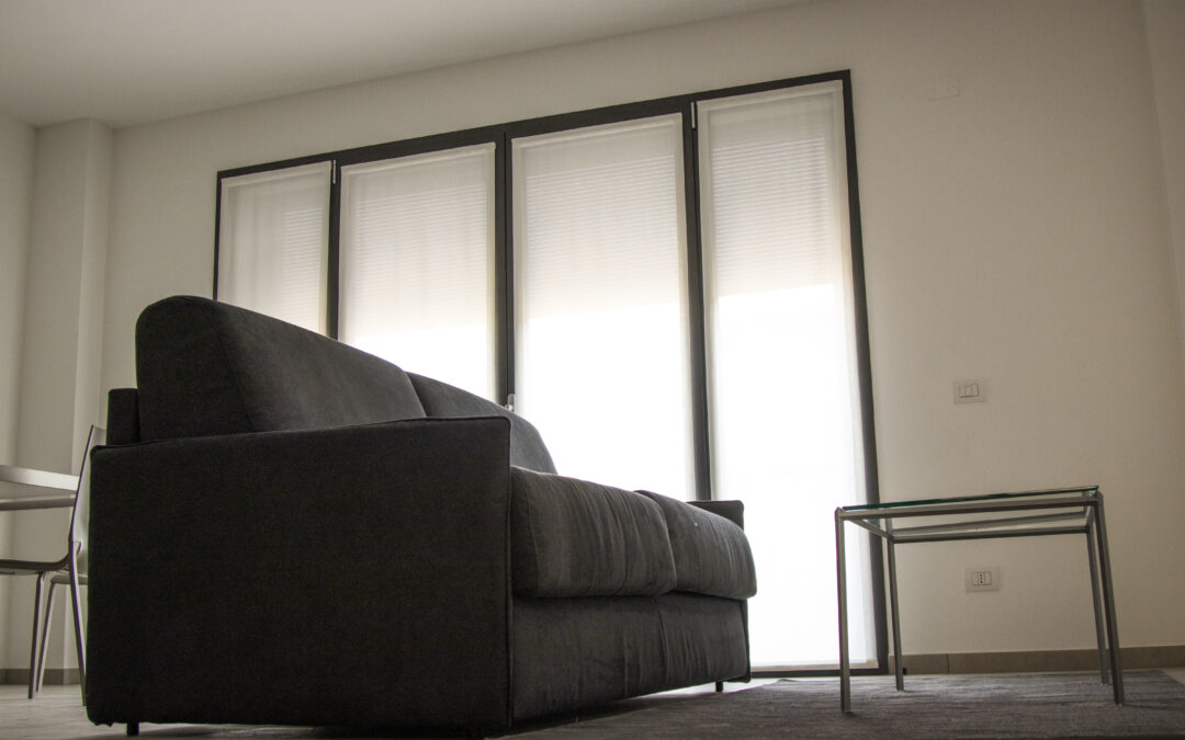 Abbassa la bolletta con nuovi infissi in alluminio.