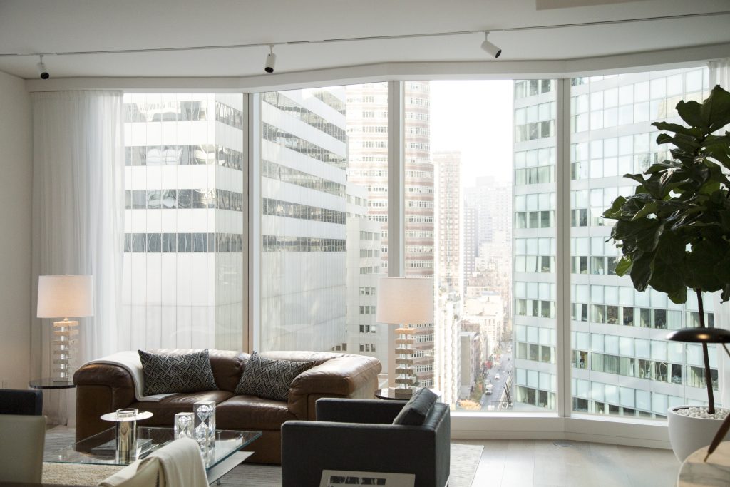 Verniciatura qualicoat chromefree serramentialluminio Verniciatura Qualicoat e chrome-free per serramenti in alluminio.