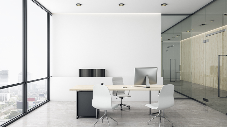 Migliora gli spazi di lavoro: finestre per uffici in alluminio.