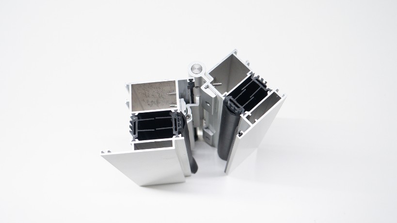 gastaldello sistemi porte 01 06 Porte di ingresso in alluminio: la nuova proposta di Gastaldello Sistemi per un comfort abitativo ai massimi livelli.