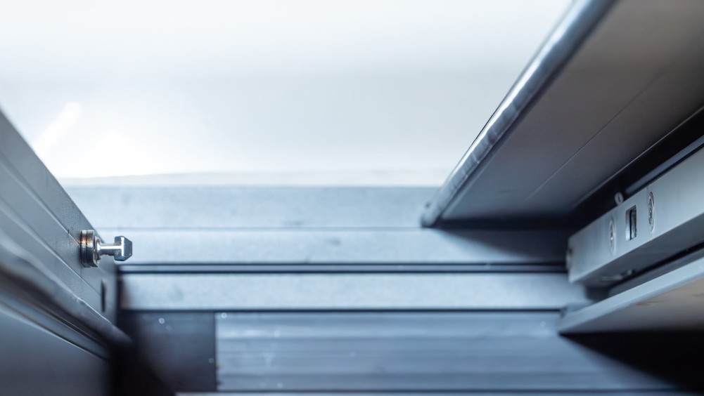 EL145SE: sistema scorrevole in alluminio certificato RC2.