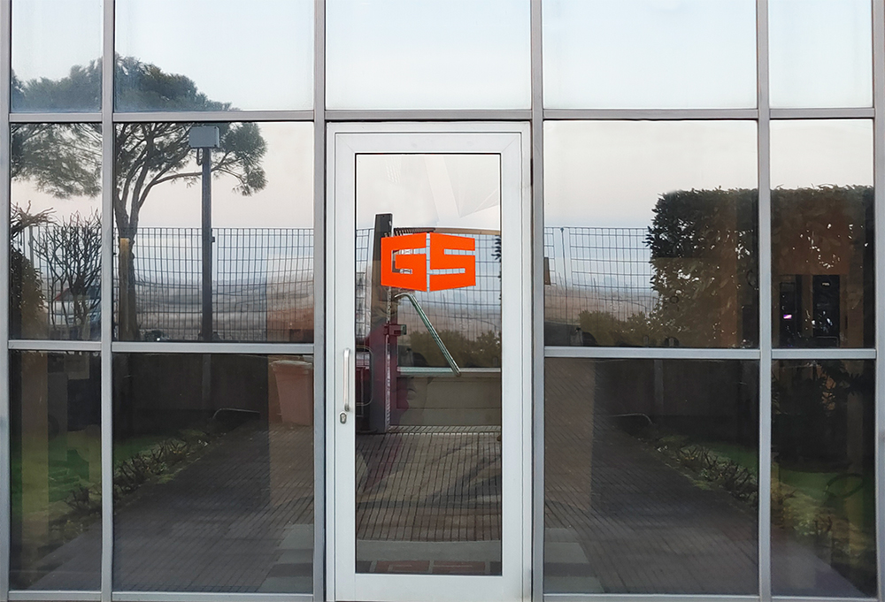 porta alluminio GS Cerniere per porte di ingresso in alluminio: le nuove soluzioni di Gastaldello Sistemi.