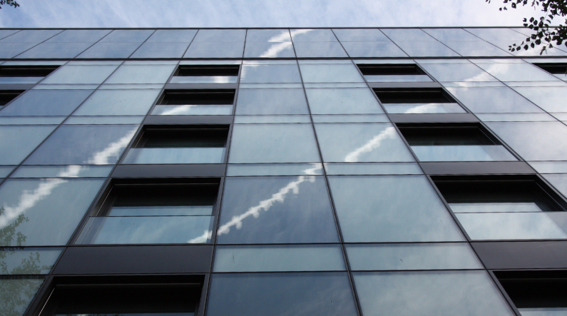 Facciate in alluminio su misura: dal sistema al design.